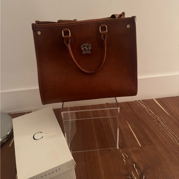 Pratesi Italian Elegant Brown Leather Handbag, 2 strap & a removable crossbody. - Picture 15 of 15